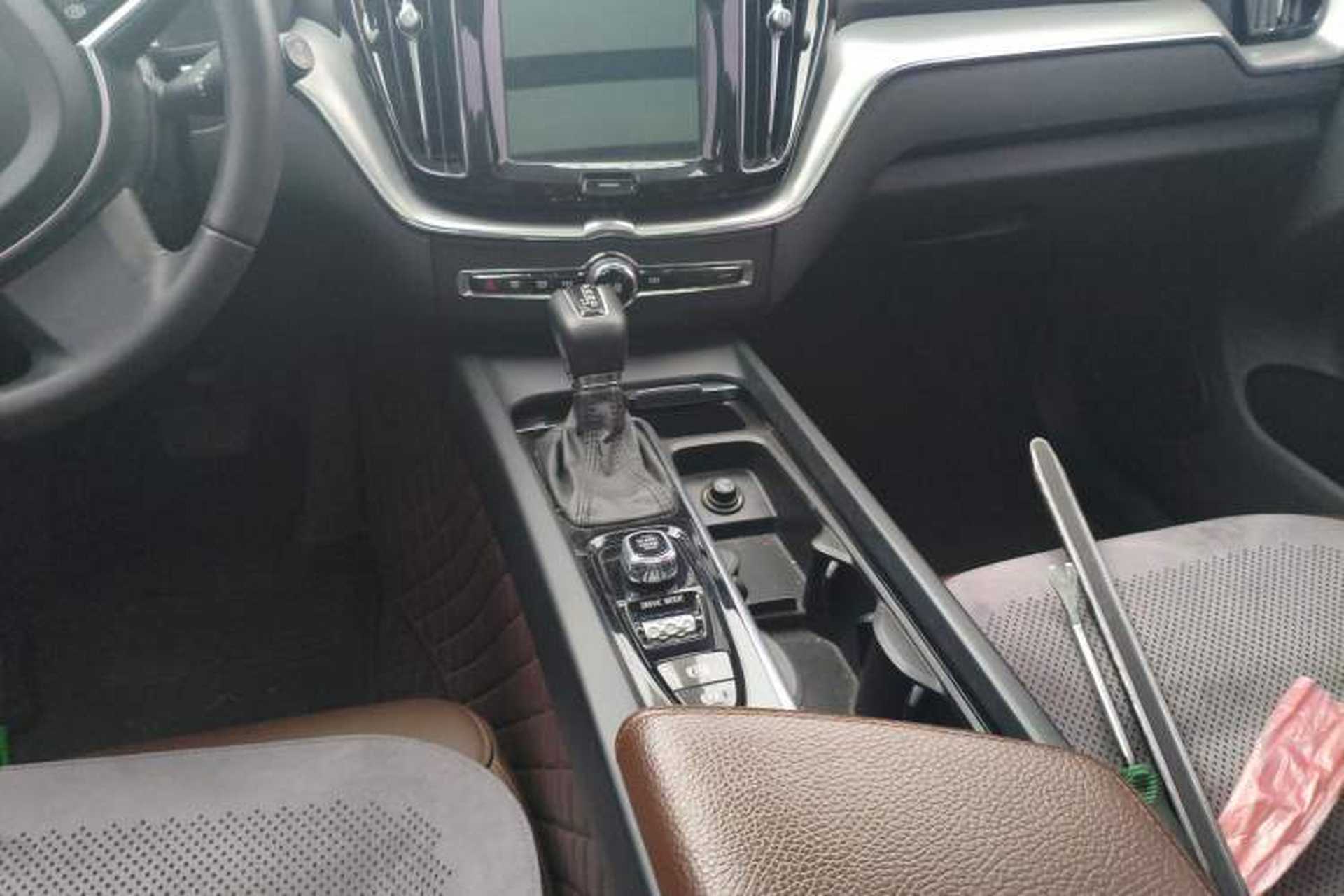 Used Volvo XC60 2019 T5 4x4 Smart Edition China V Standard Gear Lever