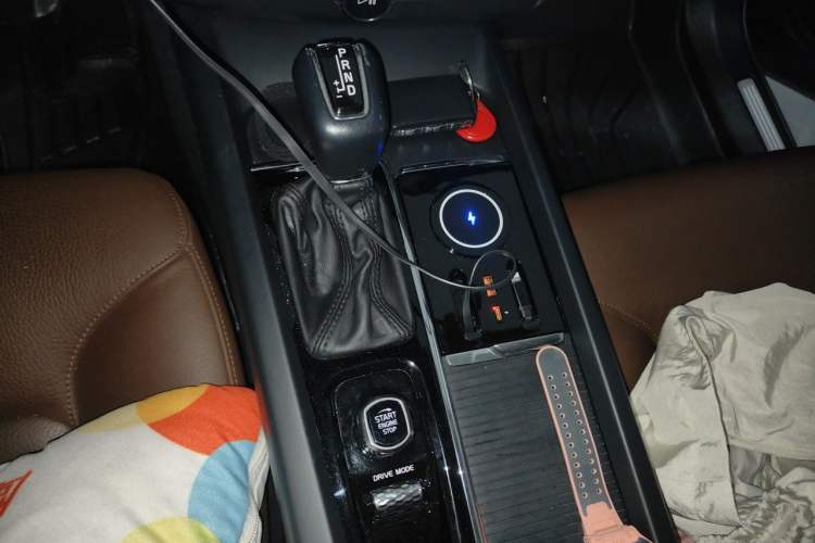 Used Volvo XC60 2019 T5 4x4 Zhiyuan Edition China VI Standard Gear Lever