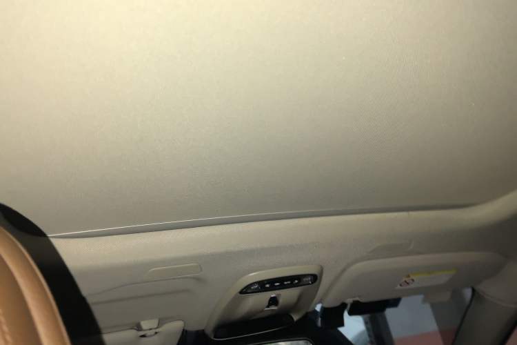 Used Volvo XC60 2019 T5 4x4 Smart Edition China VI Standard Headliner