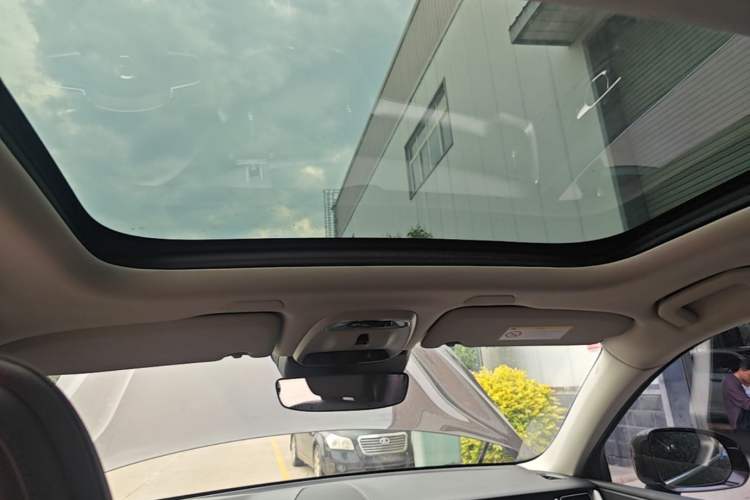 Used Volvo XC60 2019 T5 4x4 Zhiyuan Edition China VI Standard Headliner