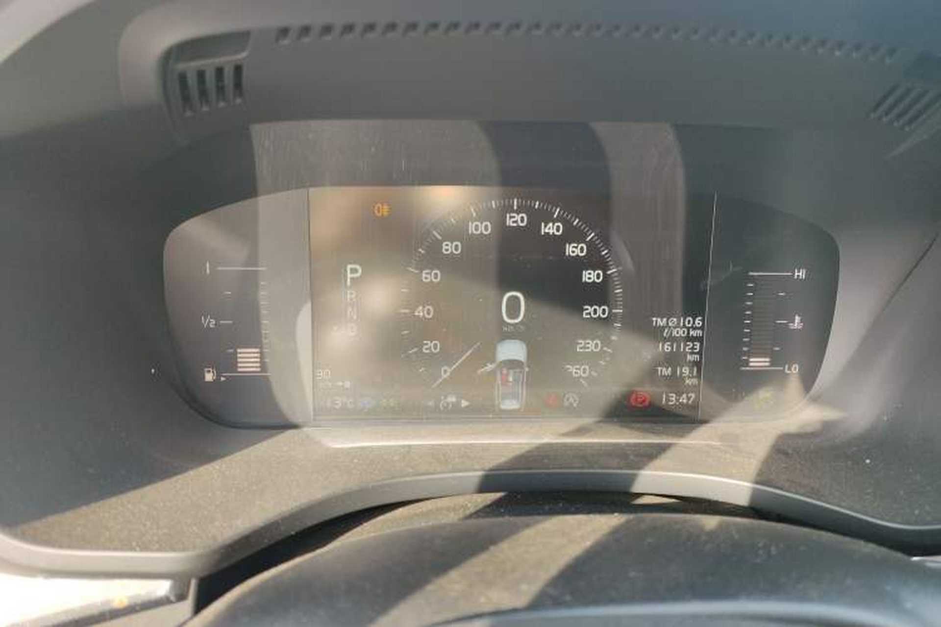 Used Volvo XC60 2019 T5 4x4 Smart Edition China VI Standard Instrument Cluster