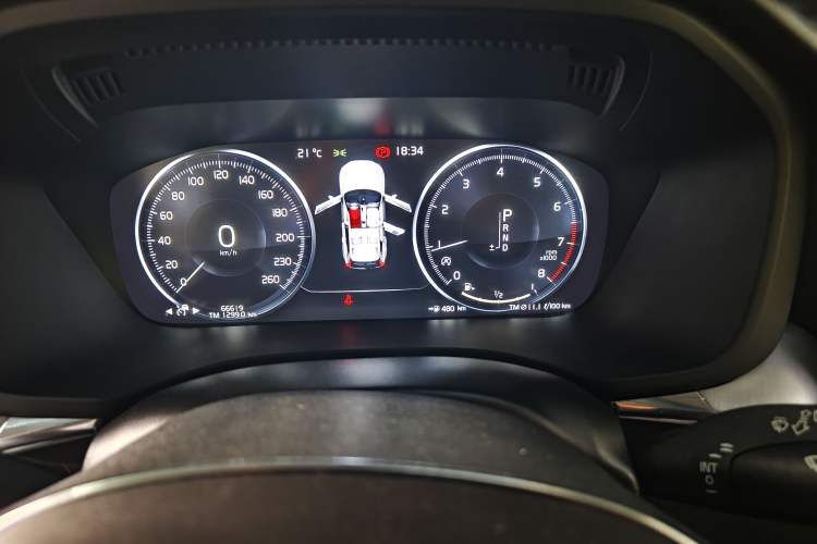 Used Volvo XC60 2019 T5 4x4 Smart Edition China V Standard Instrument Cluster