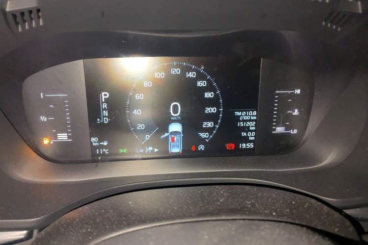 Used Volvo XC60 2019 T5 4x4 Smart Edition China VI Standard Instrument Cluster