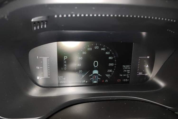 Used Volvo XC60 2019 T5 4x4 Smart Edition China V Standard Instrument Cluster