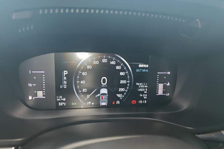 Used Volvo XC60 2019 T5 4x4 Smart Edition China VI Standard Instrument Cluster