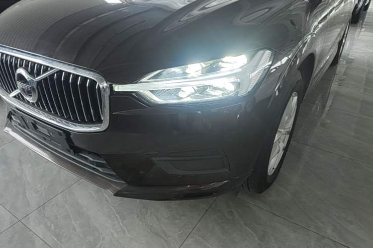 Used Volvo XC60 2019 T5 4x4 Smart Edition China V Standard Left Front Headlight