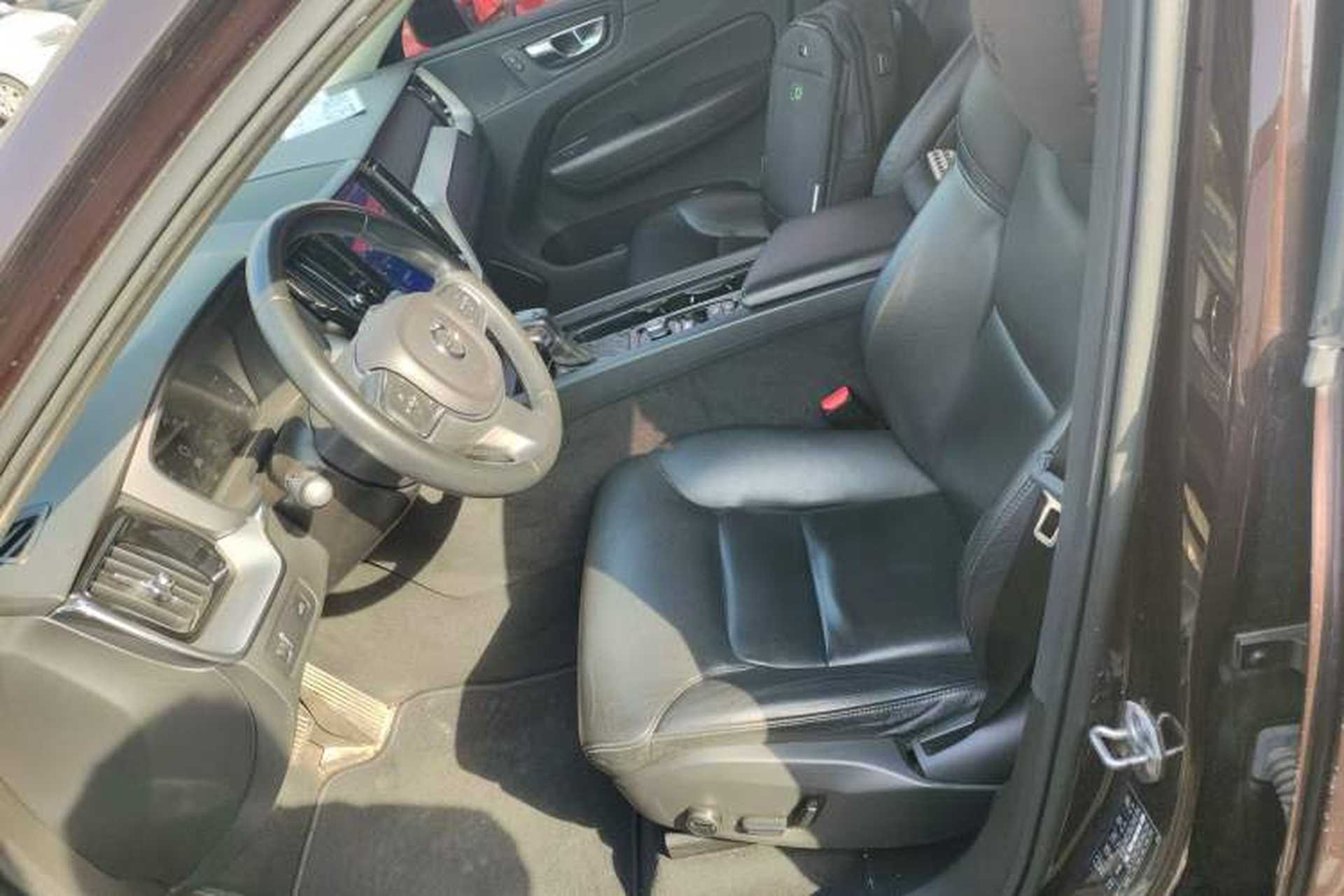 Used Volvo XC60 2019 T5 4x4 Smart Edition China VI Standard Left Front Seat