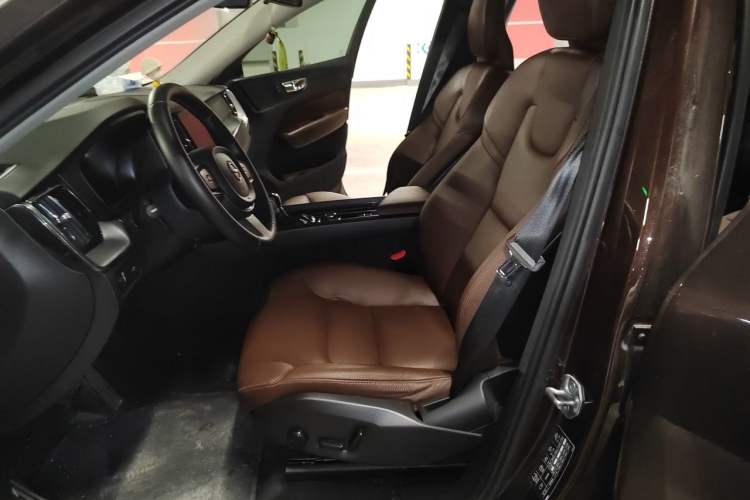 Used Volvo XC60 2019 T5 4x4 Smart Edition China V Standard Left Front Seat