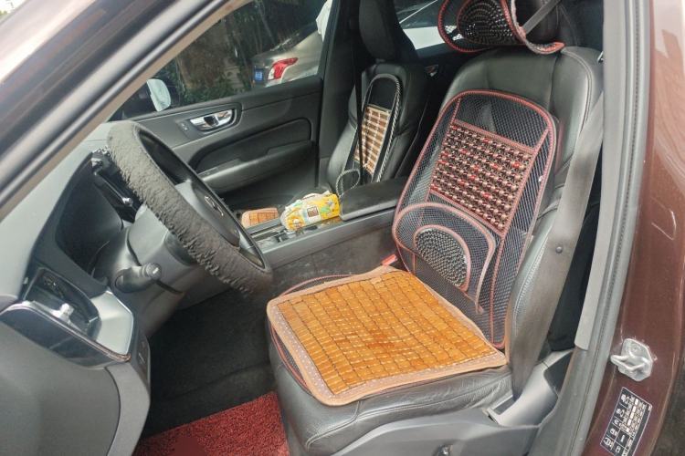 Used Volvo XC60 2019 T5 4x4 Smart Edition China VI Standard Left Front Seat