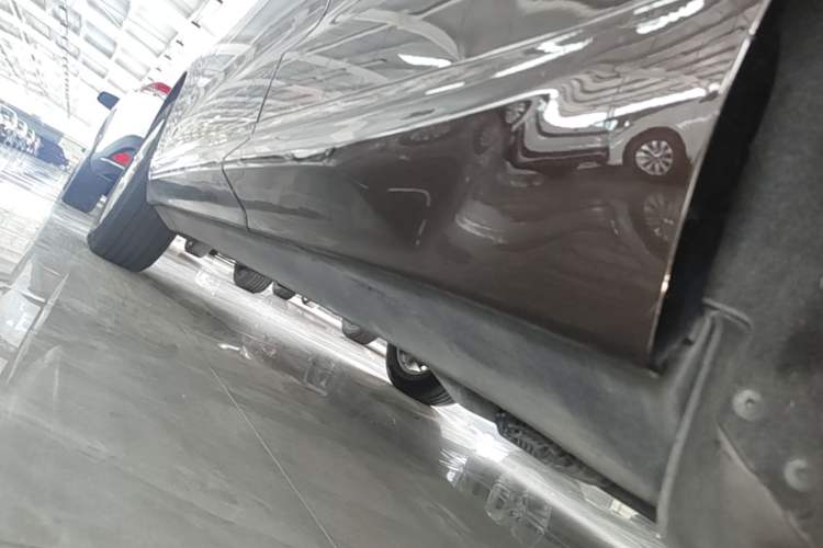 Used Volvo XC60 2019 T5 4x4 Smart Edition China V Standard Left Side Sill