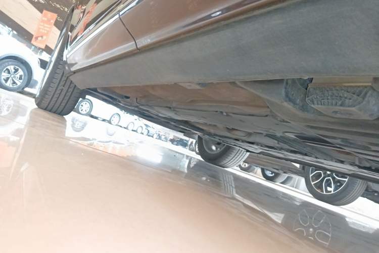 Used Volvo XC60 2019 T5 4x4 Smart Edition China VI Standard Left Side Sill