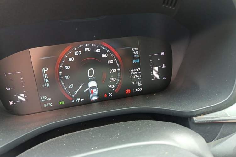 Used Volvo XC60 2019 T5 4x4 Smart Edition China VI Standard Odometer Close Up