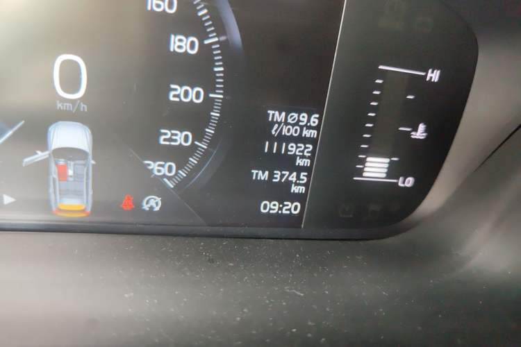 Used Volvo XC60 2019 T5 4x4 Smart Edition China V Standard Odometer Close Up