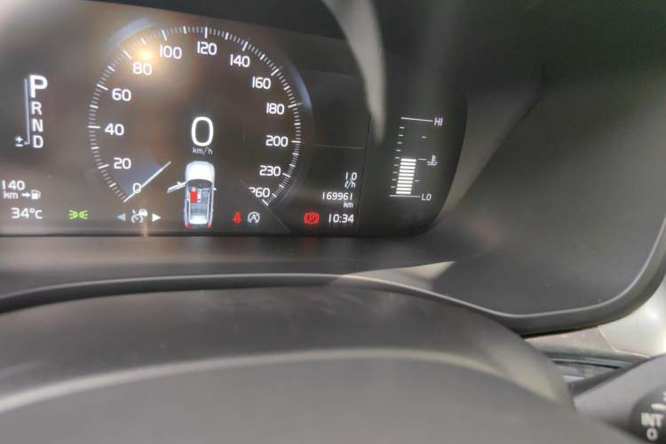 Used Volvo XC60 2019 T5 4x4 Smart Edition China VI Standard Odometer Close Up