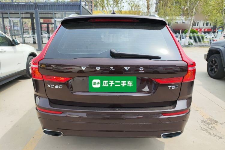 Used Volvo XC60 2019 T5 4x4 Smart Edition China VI Standard Rear