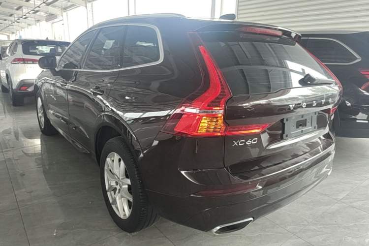 Used Volvo XC60 2019 T5 4x4 Smart Edition China V Standard Rear Left 45 Deg