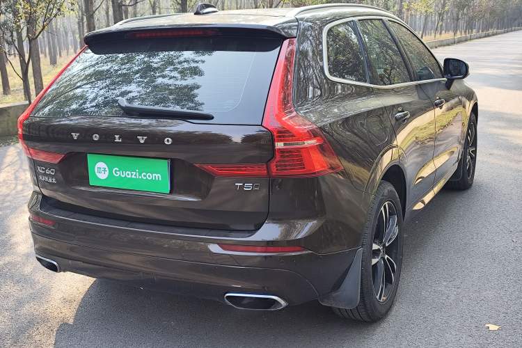 Used Volvo XC60 2019 T5 4x4 Zhiyuan Edition China VI Standard Rear Right 45 Deg