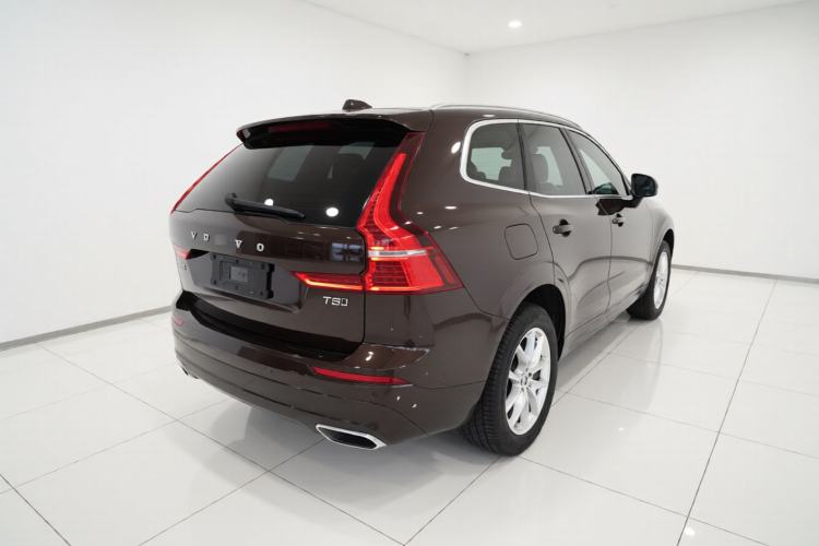 Used Volvo XC60 2019 T5 4x4 Smart Edition China V Standard Rear Right 45 Deg