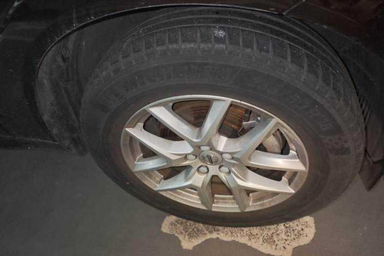 Used Volvo XC60 2019 T5 4x4 Smart Edition China VI Standard Right Front Wheel Hub
