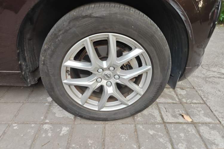 Used Volvo XC60 2019 T4 Zhiyi Edition China V Standard Right Front Wheel Hub