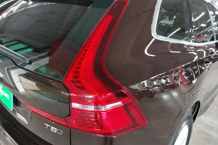 Used Volvo XC60 2019 T5 4x4 Smart Edition China V Standard Right Rear Taillight