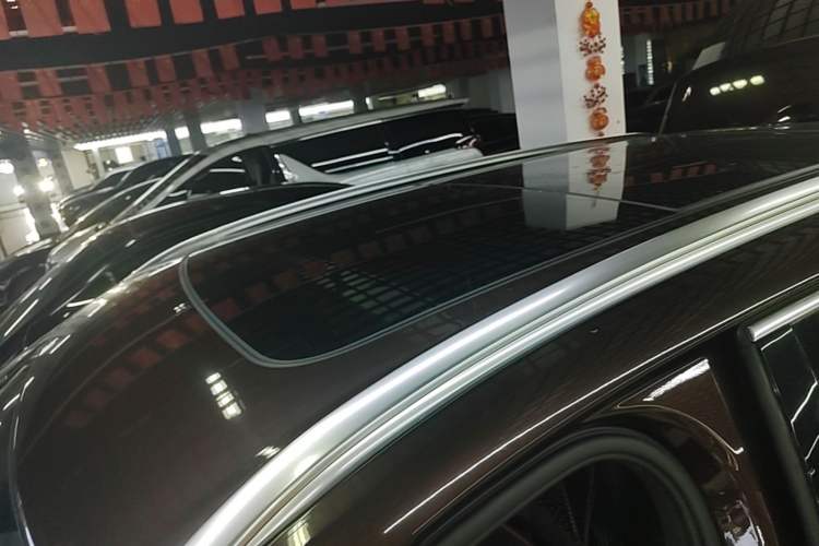 Used Volvo XC60 2019 T5 4x4 Smart Edition China VI Standard Roof