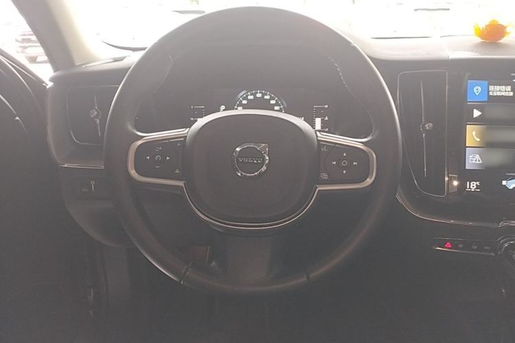 Used Volvo XC60 2019 T5 4x4 Smart Edition China V Standard Steering Wheel