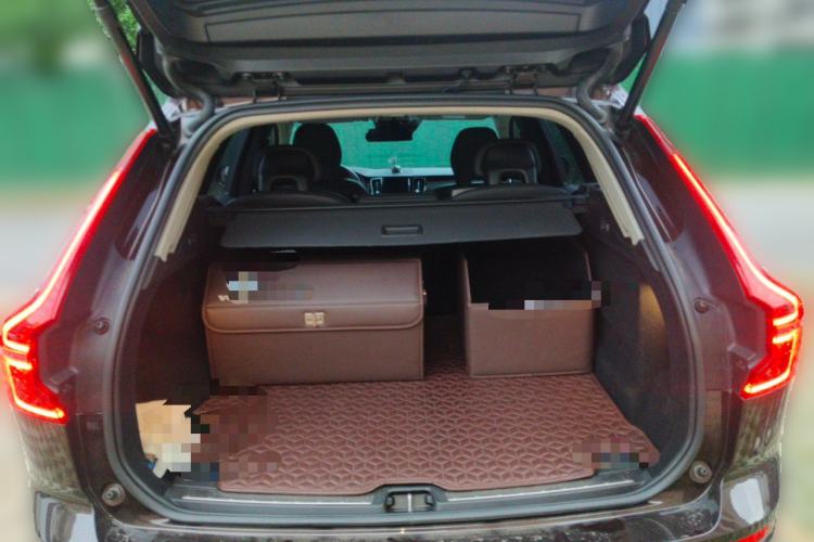 Used Volvo XC60 2019 T5 4x4 Smart Edition China V Standard Trunk