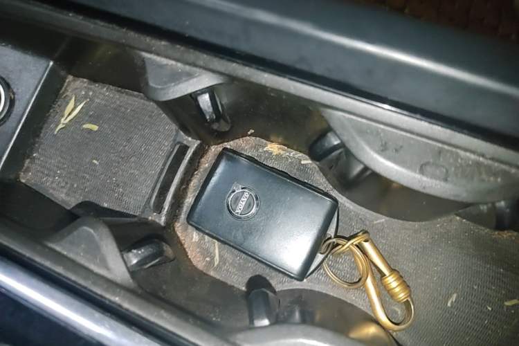 Used Volvo XC60 2019 T5 4x4 Smart Edition China VI Standard Vehicle Key