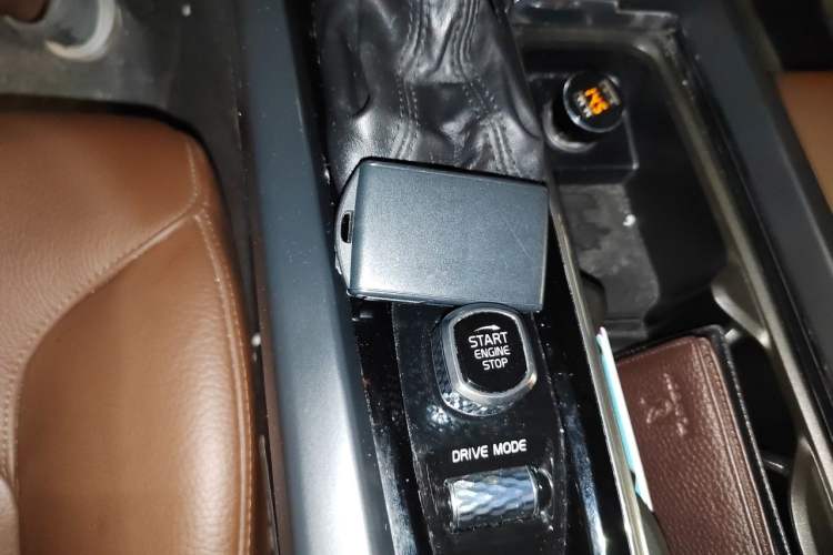 Used Volvo XC60 2019 T5 4x4 Smart Edition China V Standard Vehicle Key