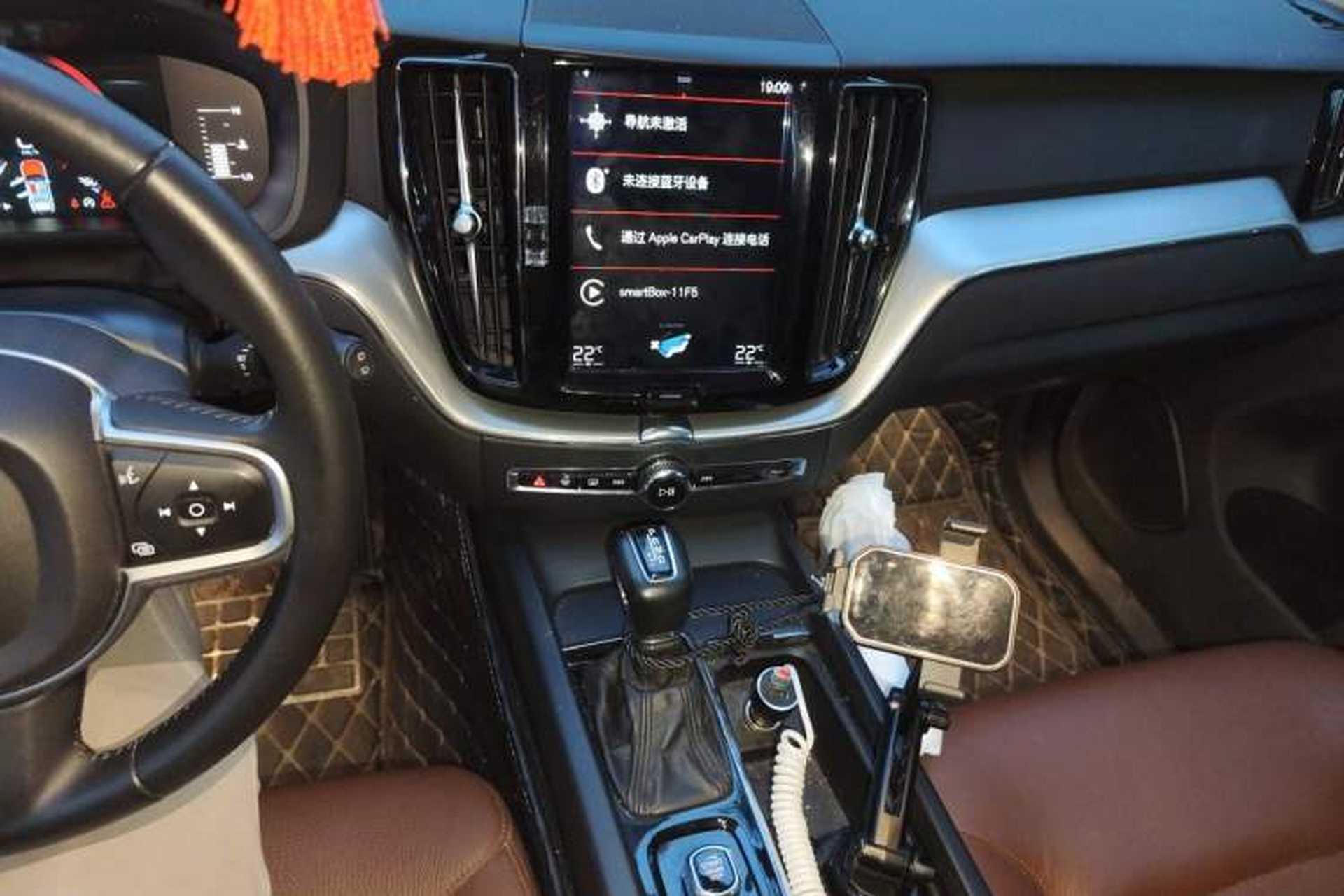 Used Volvo XC60 2019 T5 4x4 Smart Edition China V Standard Audio And AC Panel