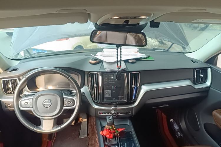 Used Volvo XC60 2019 T5 4x4 Smart Edition China V Standard Center Console
