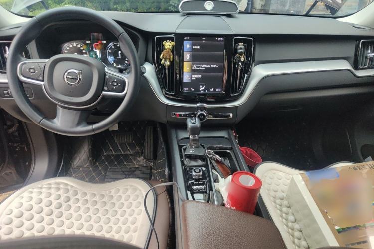 Used Volvo XC60 2019 T5 4x4 Smart Edition China V Standard Center Console