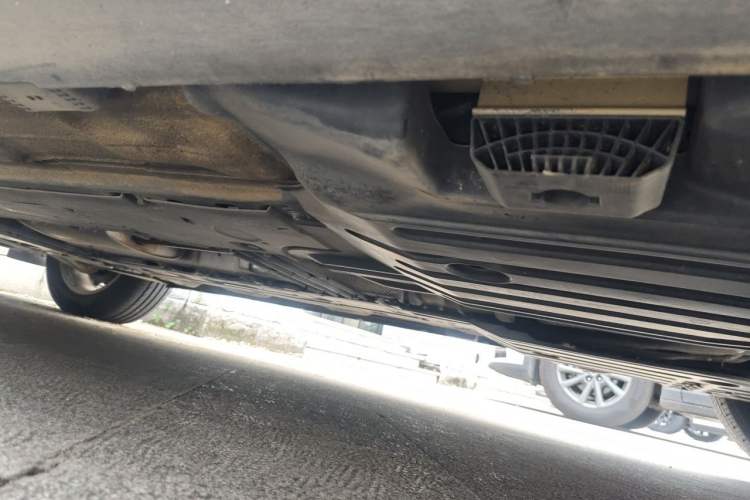 Used Volvo XC60 2019 T5 4x4 Smart Edition China V Standard Chassis Rear Left
