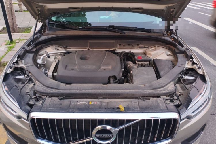 Used Volvo XC60 2019 T5 4x4 Smart Edition China V Standard Engine Bay