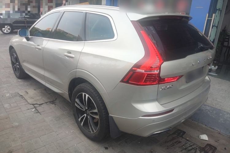 Used Volvo XC60 2019 T5 4x4 Smart Edition China V Standard Exterior 2
