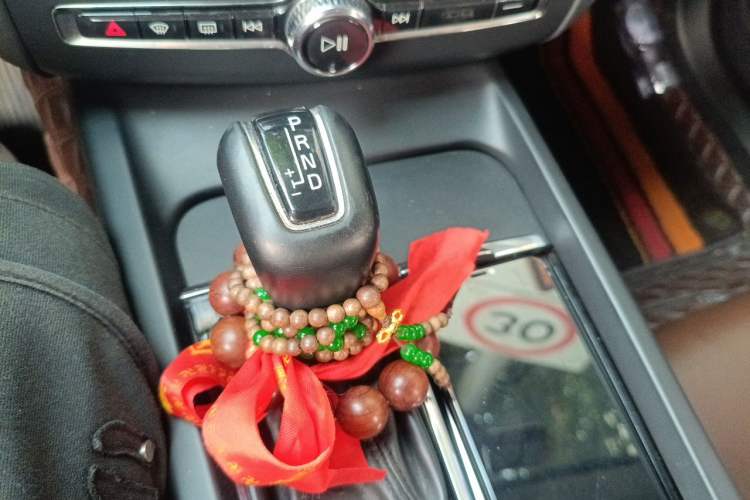 Used Volvo XC60 2019 T5 4x4 Smart Edition China V Standard Gear Lever