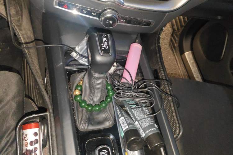 Used Volvo XC60 2019 T5 4x4 Smart Edition China V Standard Gear Lever