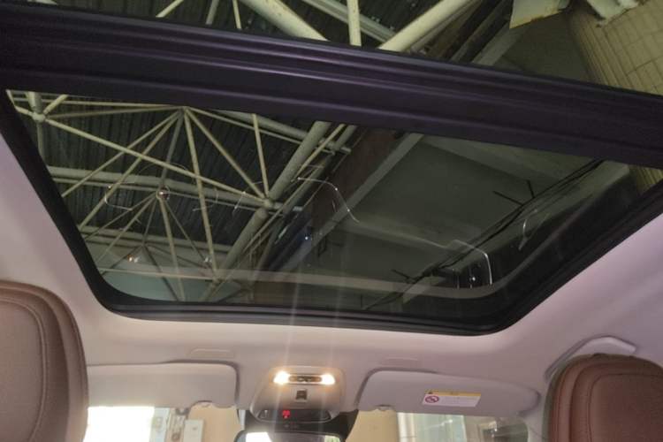 Used Volvo XC60 2019 T5 4x4 Smart Edition China VI Standard Headliner
