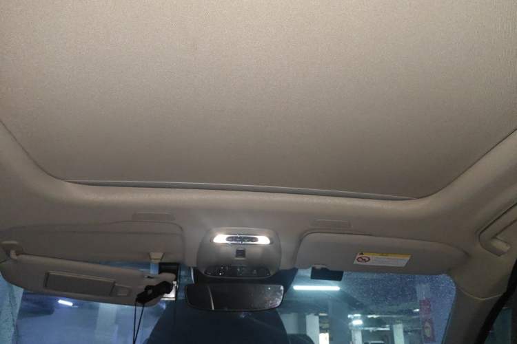 Used Volvo XC60 2019 T5 4x4 Smart Edition China V Standard Headliner