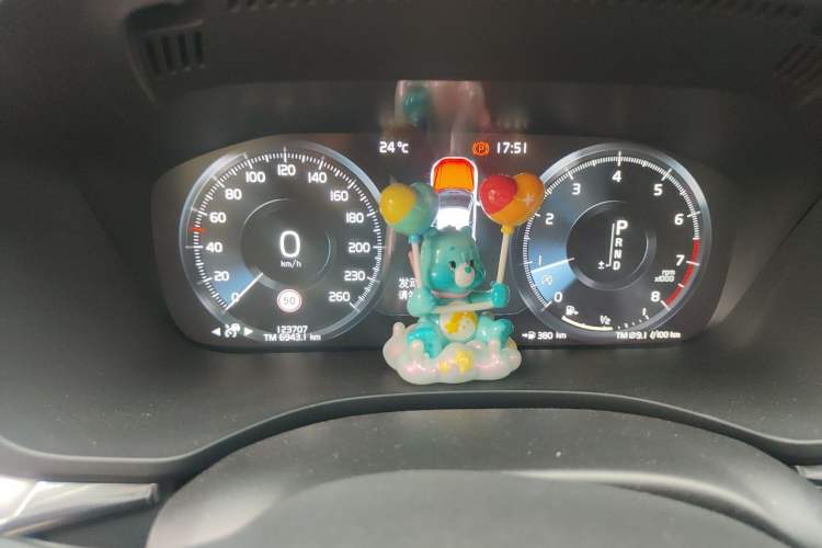 Used Volvo XC60 2019 T5 4x4 Smart Edition China V Standard Instrument Cluster