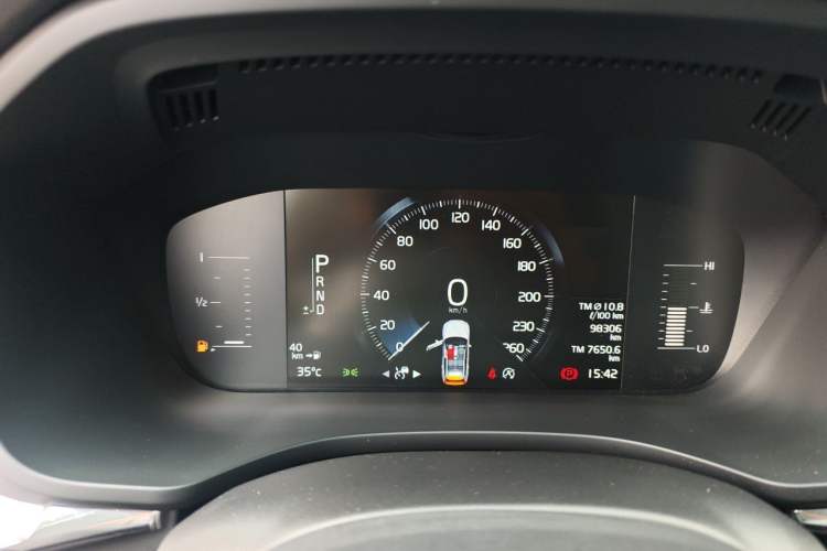 Used Volvo XC60 2019 T5 4x4 Smart Edition China V Standard Instrument Cluster