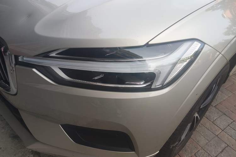 Used Volvo XC60 2019 T5 4x4 Smart Edition China V Standard Left Front Headlight