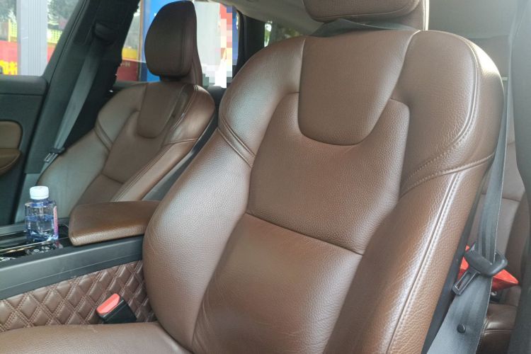 Used Volvo XC60 2019 T5 4x4 Smart Edition China V Standard Left Front Seat