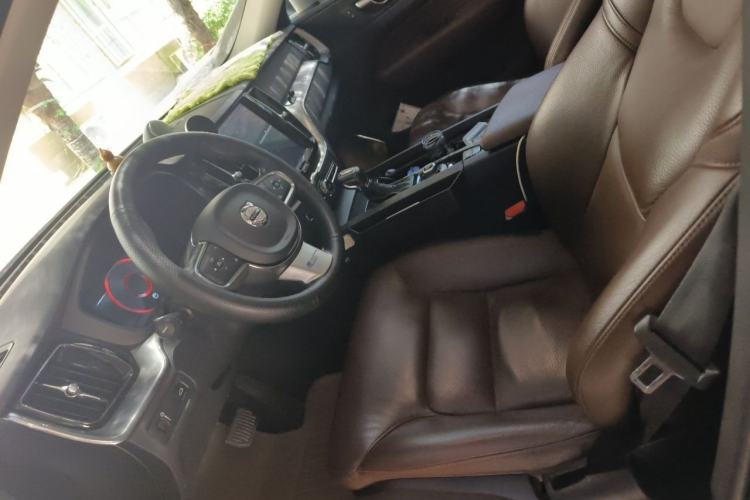 Used Volvo XC60 2019 T5 4x4 Smart Edition China VI Standard Left Front Seat