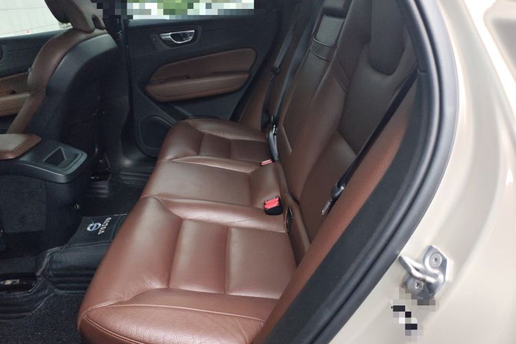 Used Volvo XC60 2019 T5 4x4 Smart Edition China V Standard Left Rear Seat