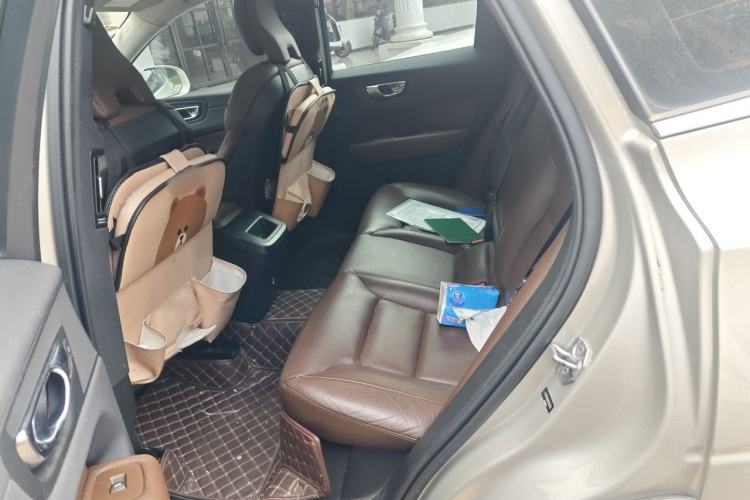 Used Volvo XC60 2019 T5 4x4 Smart Edition China V Standard Left Rear Seat