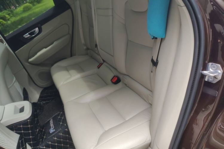 Used Volvo XC60 2019 T5 4x4 Smart Edition China V Standard Left Rear Seat