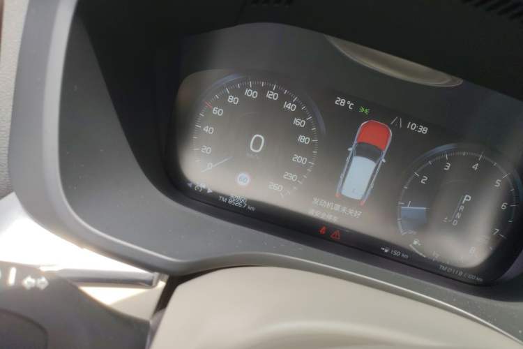Used Volvo XC60 2019 T5 4x4 Smart Edition China V Standard Odometer Close Up