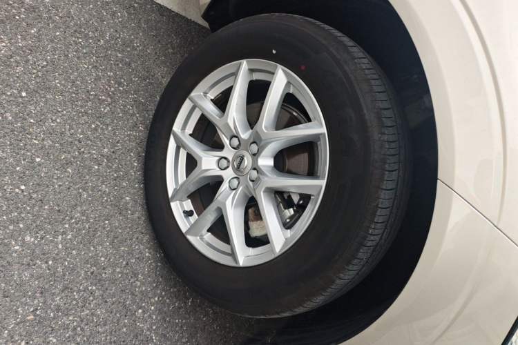 Used Volvo XC60 2019 T5 4x4 Smart Edition China V Standard Right Front Wheel Hub